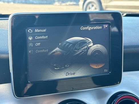 Used 2016 Mercedes-Benz CLA 250 image 22