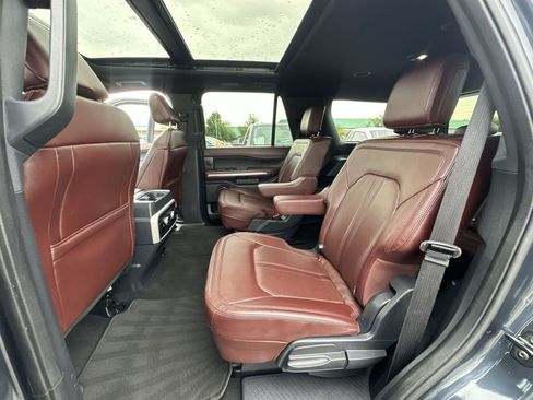 Used 2024 Ford Expedition Limited AWD/4WD image 33