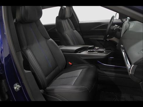 Used 2025 Cadillac Lyriq Sport AWD/4WD image 21