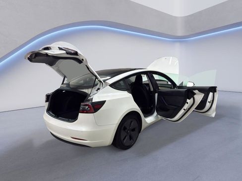 Used 2021 Tesla Model 3 Long Range image 12