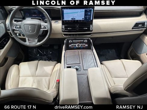 Used 2024 Lincoln Navigator L Reserve AWD/4WD image 24