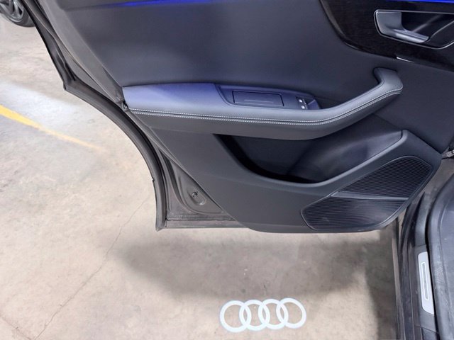 Used 2024 Audi Q8 Premium Plus AWD/4WD image 12