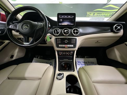 Used 2019 Mercedes-Benz GLA 250 w/ Premium Package image 17