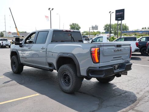 Used 2024 GMC Sierra 2500 AT4X AWD/4WD image 5