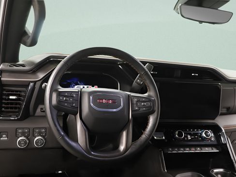 Used 2026 GMC Sierra 2500 AT4 w/ AT4 Premium Plus Package AWD/4WD image 9