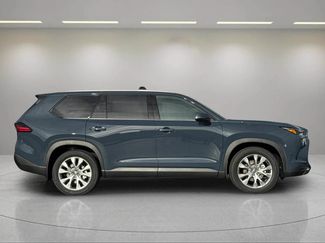 New 2026 Toyota Grand Highlander AWD Hybrid video 2