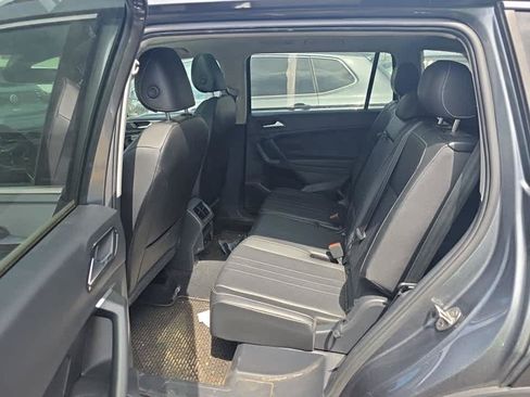 Used 2023 Volkswagen Tiguan SE FWD image 13