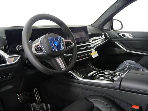 Used 2026 BMW X7 xDrive40i w/ M Sport Package image 13