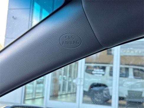 Used 2020 Toyota Camry image 26