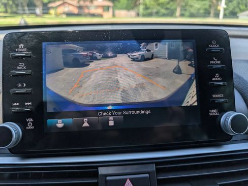 Used 2018 Honda Accord Sport image 26