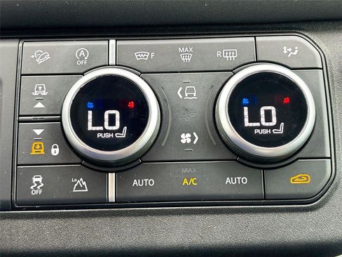 Used 2023 Land Rover Defender 110 S AWD/4WD image 16