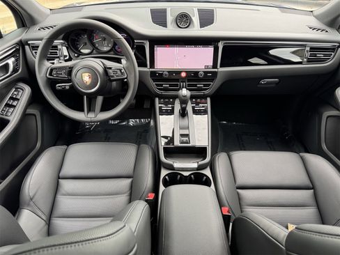 New 2025 Porsche Macan image 13