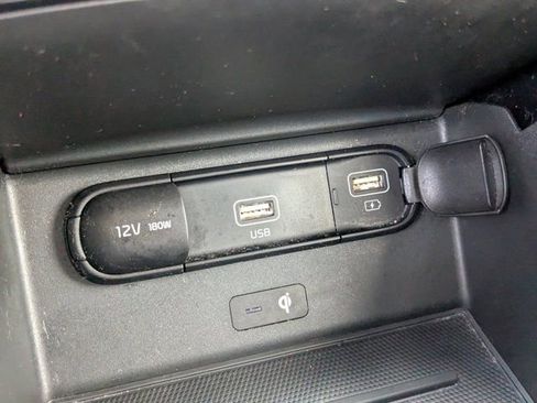 Used 2022 Kia Telluride S AWD/4WD image 23