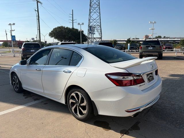 Used 2017 Honda Accord EX-L image 4