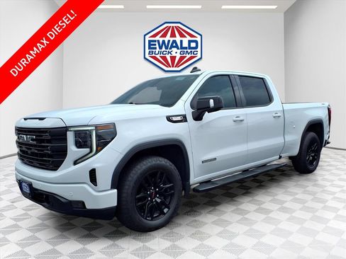 Used 2024 GMC Sierra 1500 Elevation w/ Elevation Premium Package AWD/4WD image 1