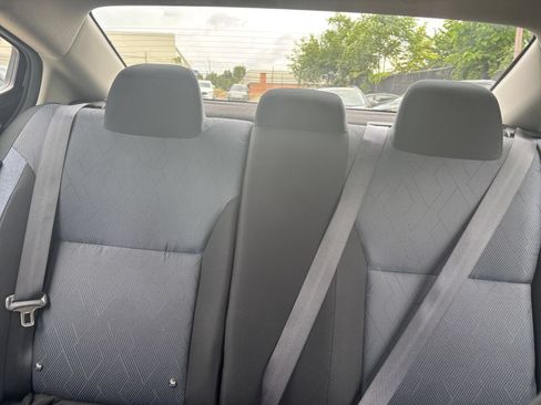 Used 2025 Nissan Versa SV FWD image 28