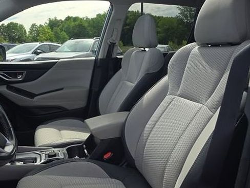 Certified 2024 Subaru Forester Premium AWD/4WD image 8