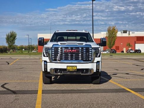 New 2026 GMC Sierra 3500 Denali w/ Denali Reserve Package image 35