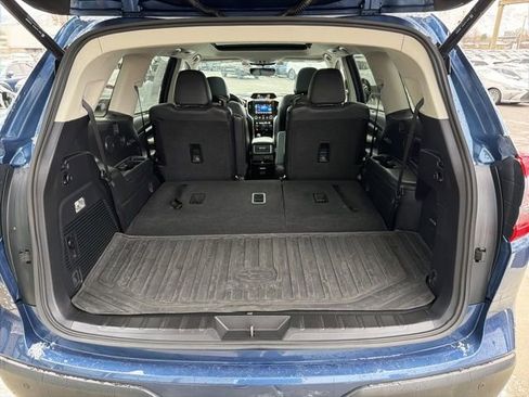 Used 2022 Subaru Ascent Limited w/ Technology Package image 28