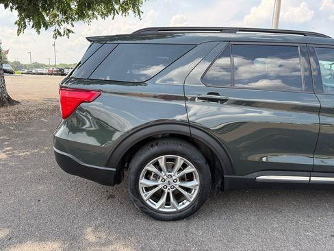 Used 2023 Ford Explorer XLT w/ Equipment Group 202A RWD image 41