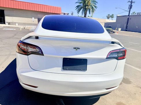Used 2021 Tesla Model 3 Standard Range Plus image 4