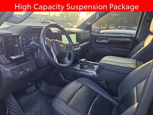 Used 2023 Chevrolet Silverado 1500 LTZ AWD/4WD image 12