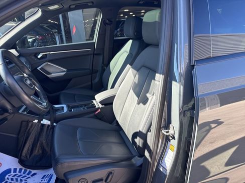 Used 2024 Audi Q3 2.0T Premium Plus image 13