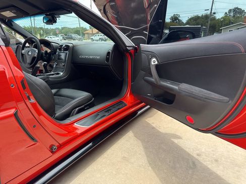 Used 2011 Chevrolet Corvette Z06 RWD image 37