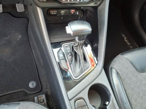 Used 2022 Kia Niro EX image 24