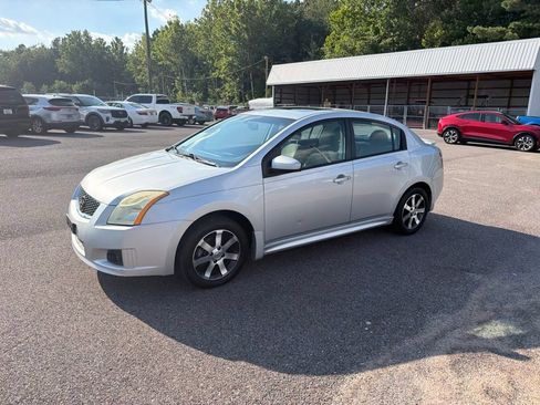 Used 2012 Nissan Sentra 2.0 SR w/ Special Edition Pkg FWD image 7