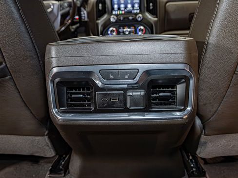 Used 2019 GMC Sierra 1500 Denali w/ Denali Ultimate Package AWD/4WD image 24