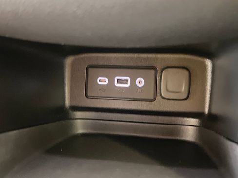 Used 2019 Chevrolet Equinox LT AWD/4WD image 28