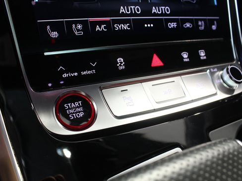 Used 2024 Audi SQ8 Prestige AWD/4WD image 91