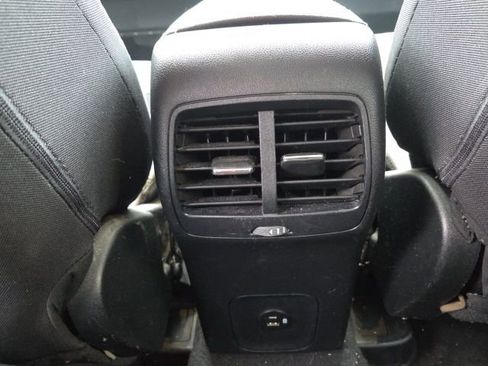 Used 2021 Ford Escape SE w/ Convenience Package image 21