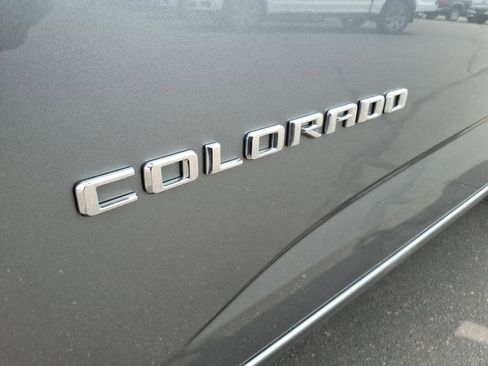 Used 2021 Chevrolet Colorado ZR2 image 2