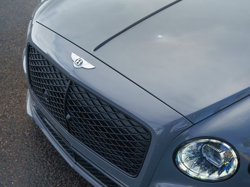 Used 2025 Bentley Flying Spur Speed image 35