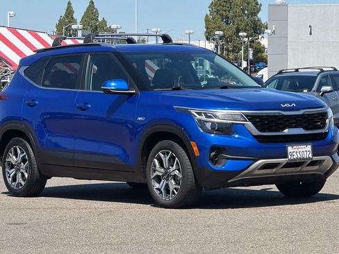 Used 2023 Kia Seltos EX AWD/4WD image 5