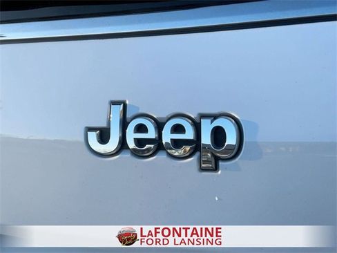 Used 2023 Jeep Grand Cherokee L Limited image 8
