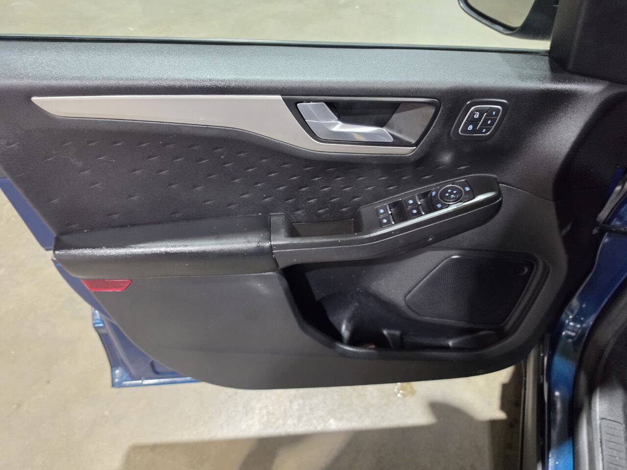 Used 2020 Ford Escape SEL FWD image 23