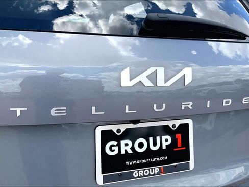 Used 2023 Kia Telluride SX FWD image 32