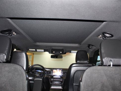 Used 2020 Ford Explorer Limited RWD image 27