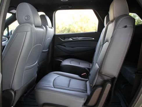 Used 2022 Buick Enclave Premium w/ LPO, Touring Package image 31