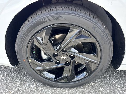 New 2026 Hyundai Elantra Sport FWD image 9