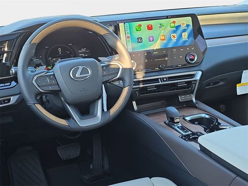 New 2026 Lexus RX 450h AWD image 16