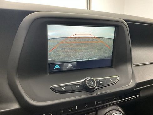 Used 2017 Chevrolet Camaro LT image 5