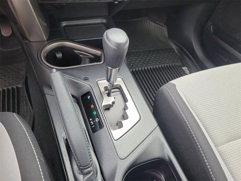 Used 2018 Toyota RAV4 XLE image 38