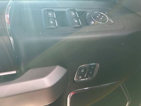 Used 2017 Ford F150 Lariat w/ Equipment Group 502A Luxury image 13