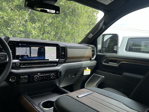 New 2026 Chevrolet Silverado 2500 High Country AWD/4WD image 24