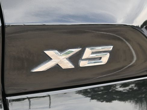 Used 2023 BMW X5 sDrive40i w/ M Sport Package RWD image 22