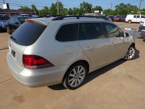 Used 2011 Volkswagen Jetta TDI image 4